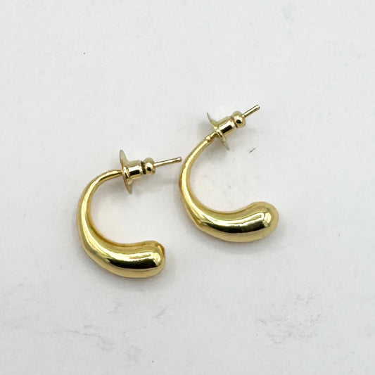 Brass Metal Gold Hoop Earring in 18K Gold Finish