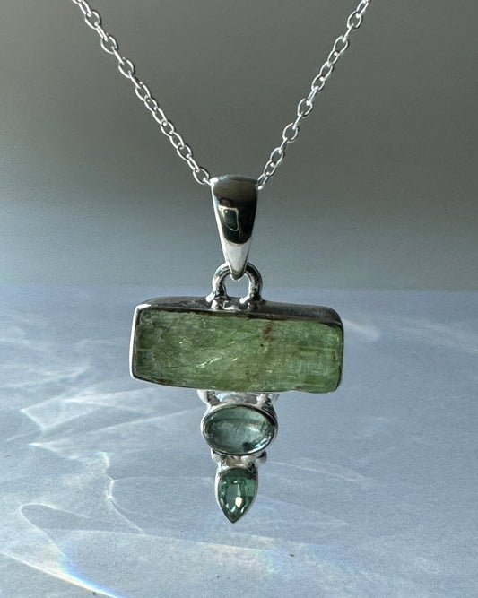 Green kyanite Pendant