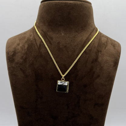 Stone Pendant Necklace in Jet & Crystal 